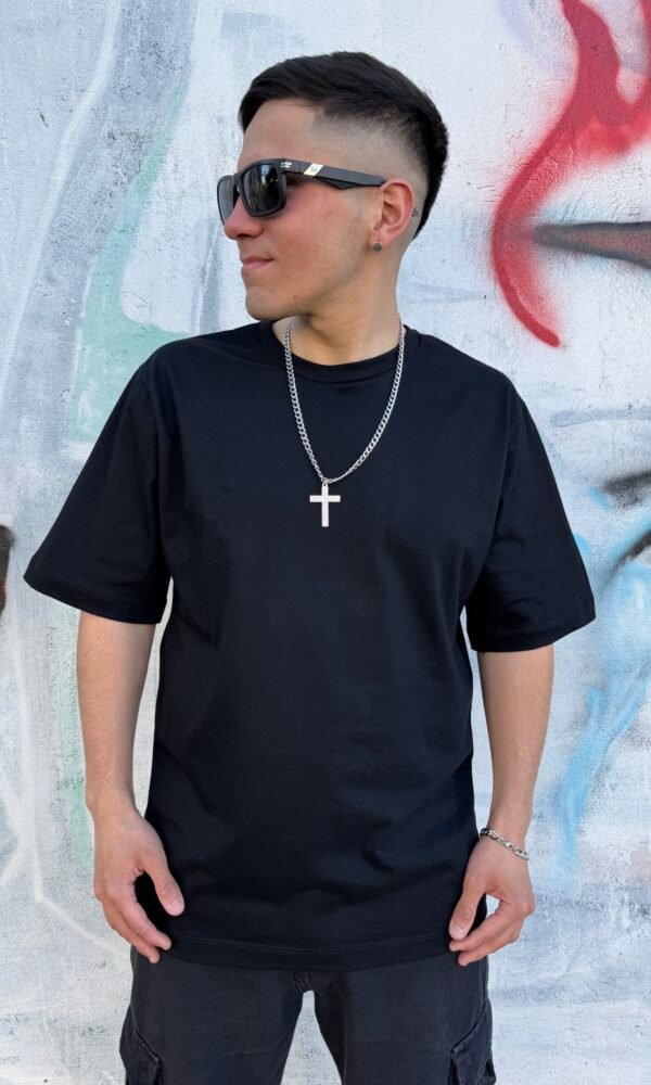 Remera basic oversize Negra