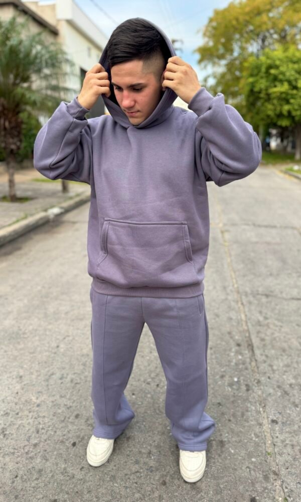 Conjunto frisado gris topo