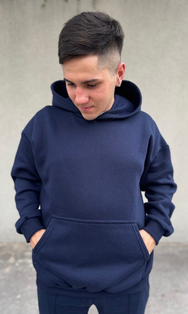Buzo oversize azul marino